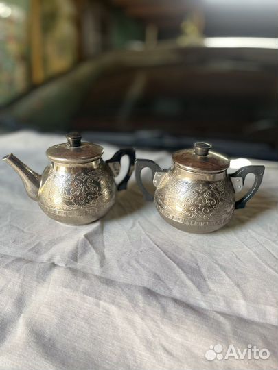 Заварочный чайник и сахарница СССР