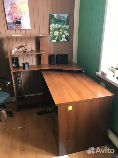 Компьютерный стол