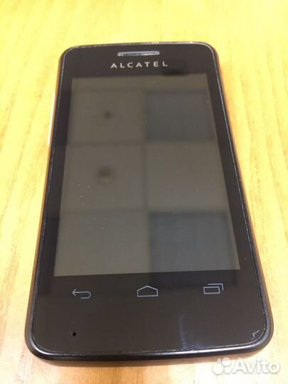 Alcatel One Touch Pixi 4007D, 512 МБ