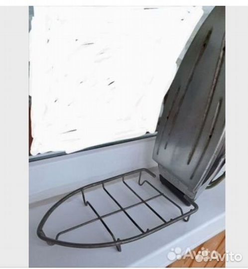 Утюг советский с подставкой