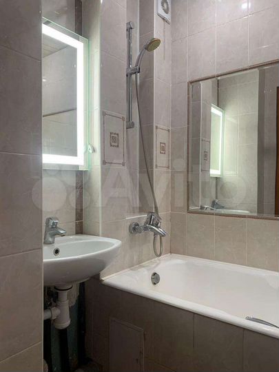 2-к. квартира, 52 м², 7/7 эт.