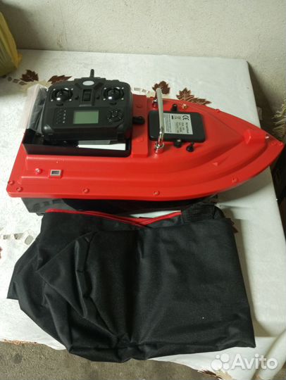 Прикормочий кораблик с GPS