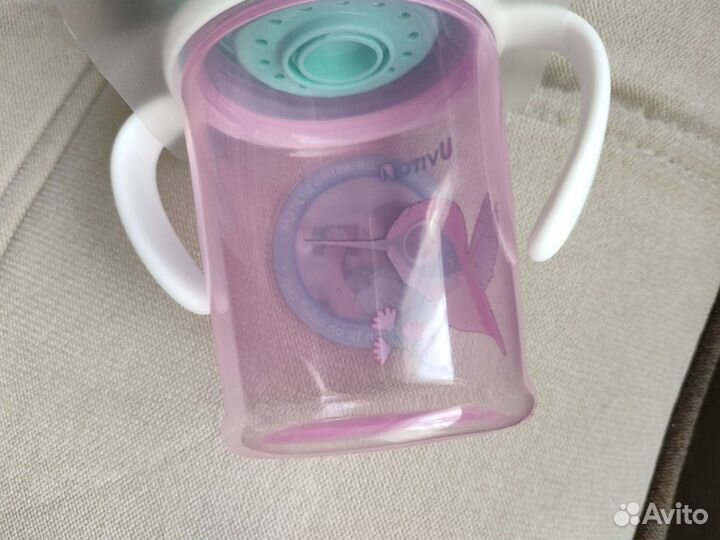 Поильник-непроливайка Uviton 270 мл новый