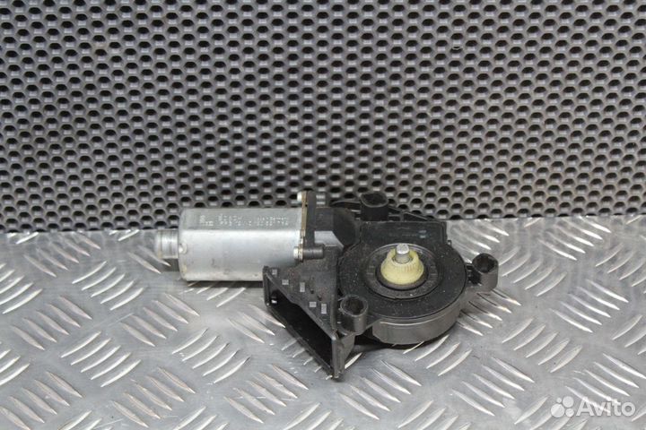 Моторчик стеклоподъемника Porsche Cayenne 955/957