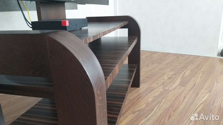 Стойка тв дуб