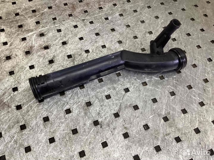 Трубка системы охлаждения Volkswagen Fox