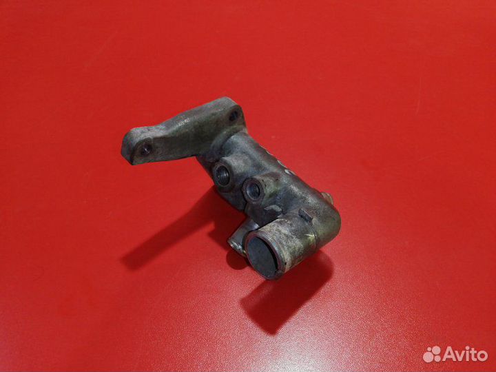 Фланец системы охлаждения Toyota Celica ST202