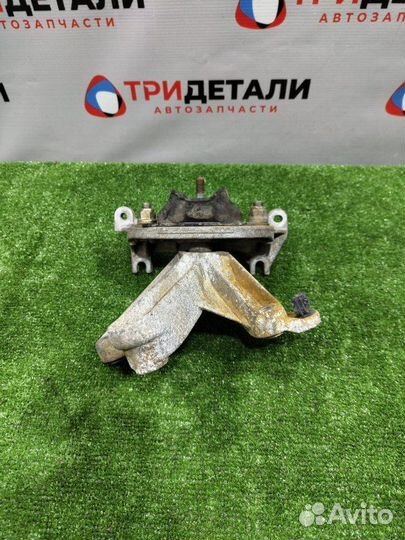 Кронштейн кпп Renault Megane универсал 1.5 дизель