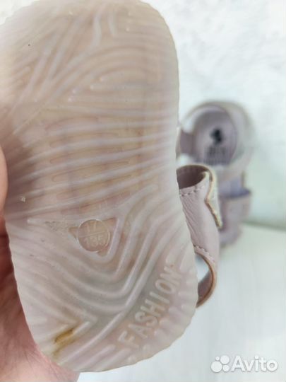 Сандалии для девочки