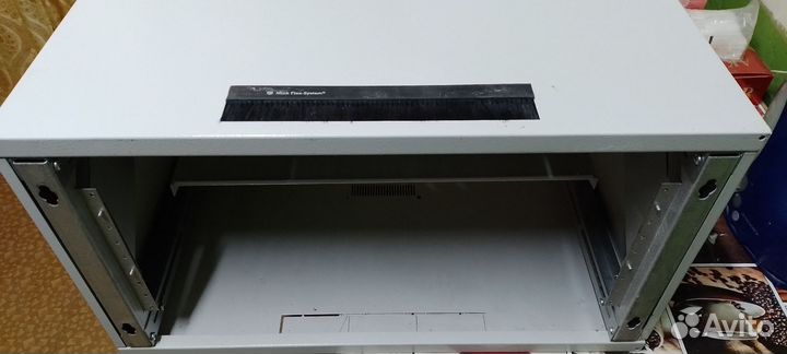 Шкаф настенный 6U