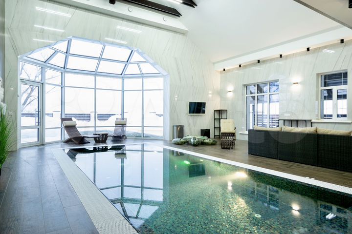 Дом 200 м² на участке 8 сот.