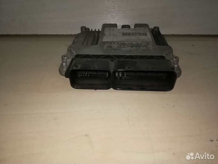 Блок управления двигателем Audi A4