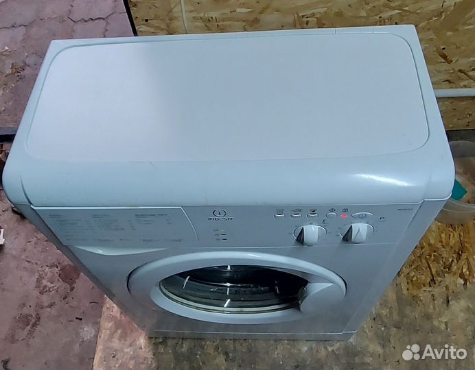 Стиральная машина бу indesit