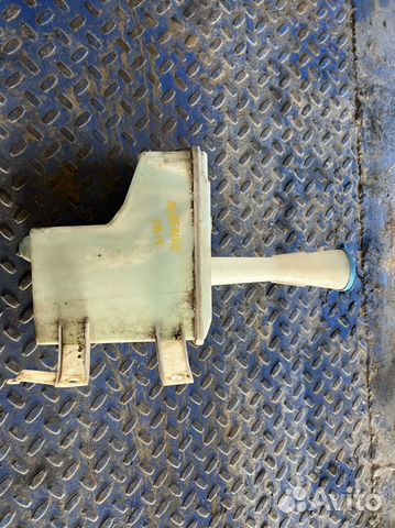 Бачок омывателя гур Nissan Bluebird Sylphy