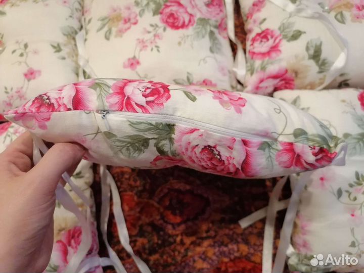 Бортики- подушками в кроватку