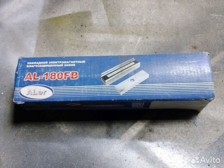 Электромагнитный замок на дверь