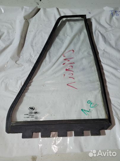 Стекло глухое заднее левое Lifan Smily