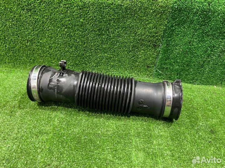 Патрубок воздушного фильтра Renault Duster