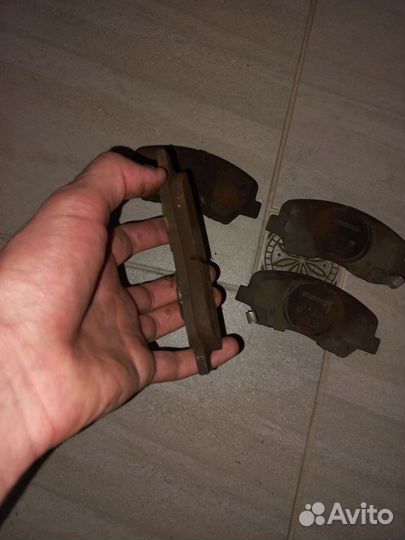 Тормозные колодки на Kia Rio 3