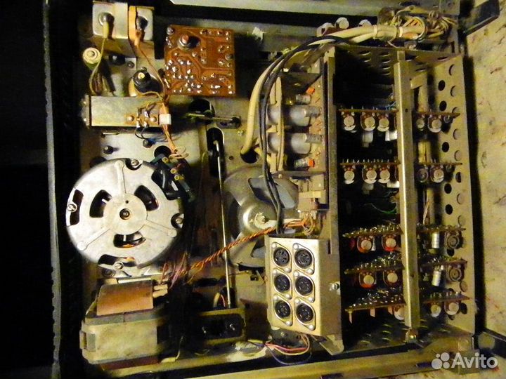 Катушечный магнитофон