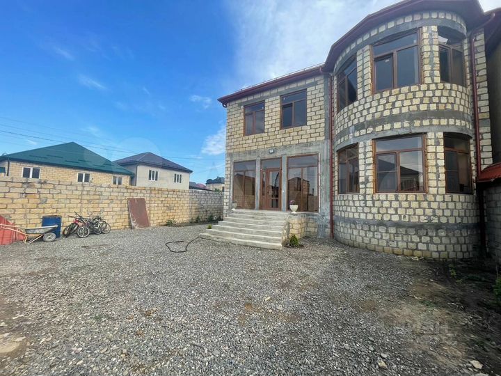 Дом 210 м² на участке 4,5 сот.