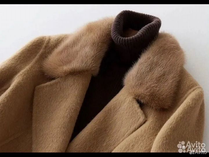 Женское шерстяное пальто бежевое 42 44 S
