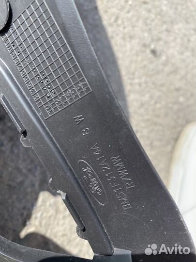 Обшивка багажника правая;левая Ford Focus 3