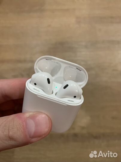 Наушники AirPods 1