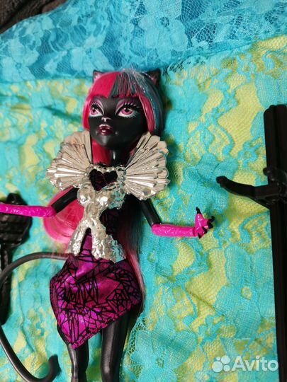 Кукла Монстер Хай Кети нуар буйорк)сет кошек чарли