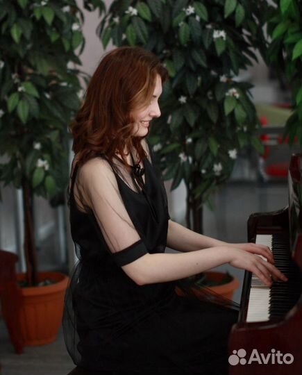 Преподаватель фортепиано/концертмейстер/композитор