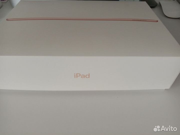 Коробка iPad (7th Generation) Wi-Fi 32GB Gold
