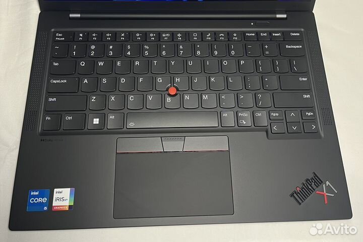 Thinkpad x1 carbon gen 11 (i5-16-512-fullhd)