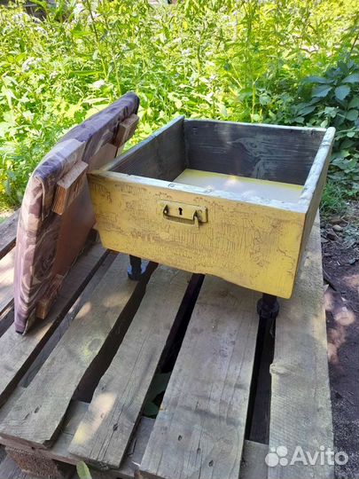 Банкетка,пуфик,подставка для ног