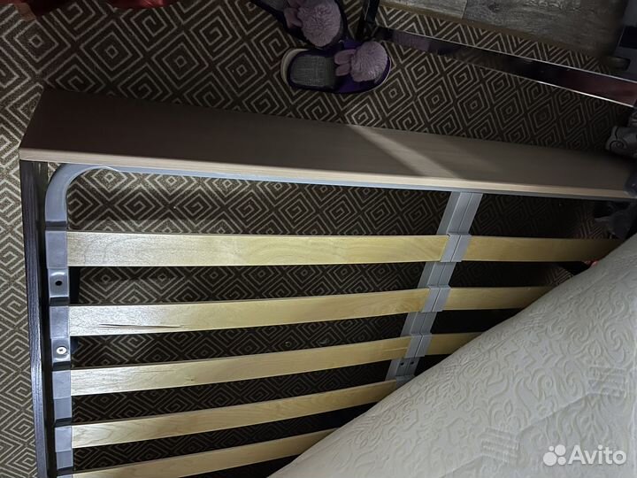 Кровать двухспальная