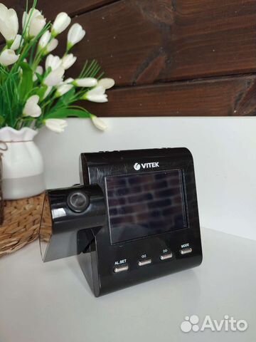 Радиочасы Vitek