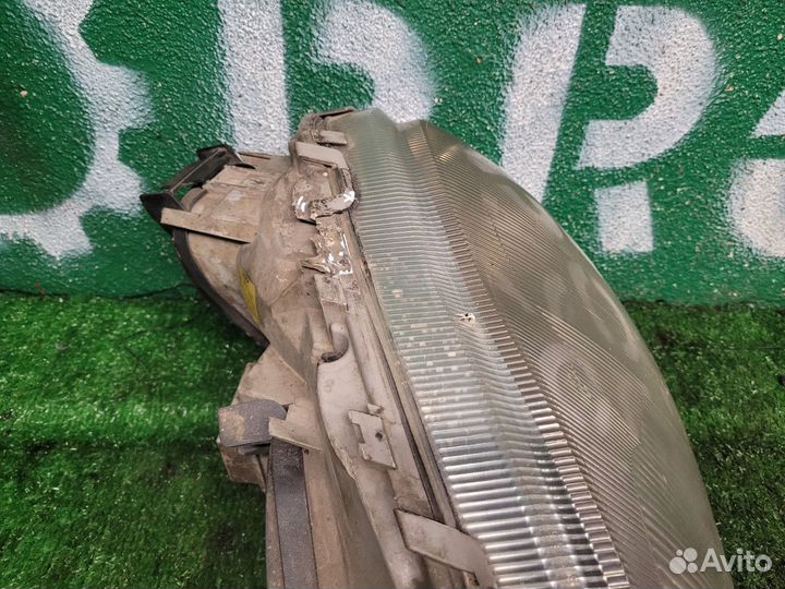 Фара левая на Mercedes W220