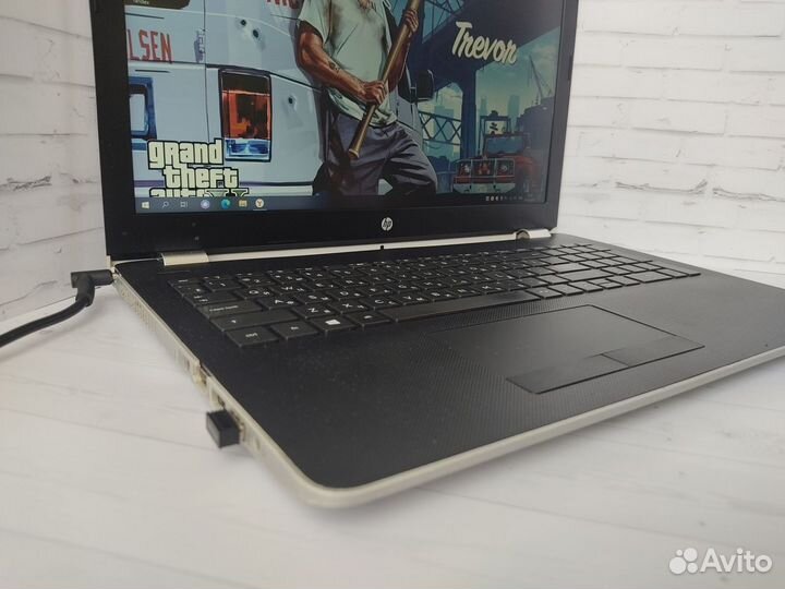 Игровой ноутбук Hp 4 ядра/2 видеокарты/SDD/R7 M340