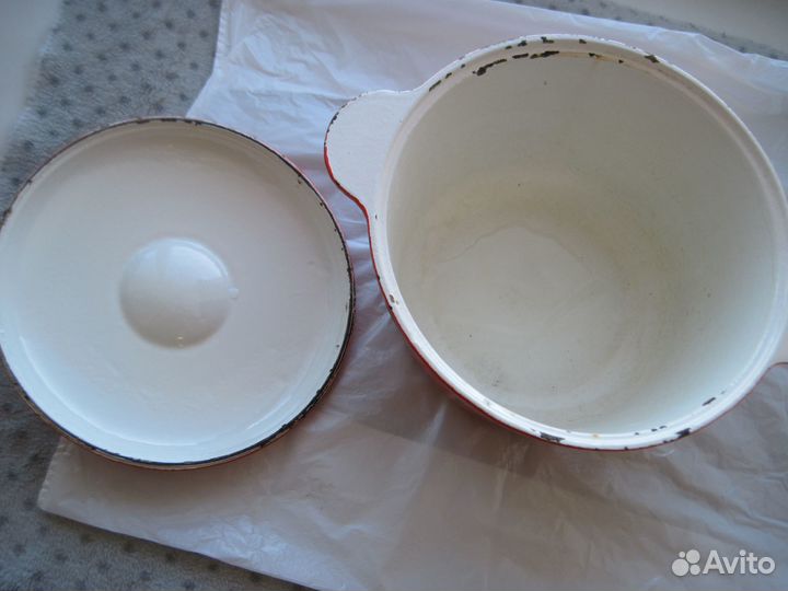 Чугунные сковорода гриль и кастрюля