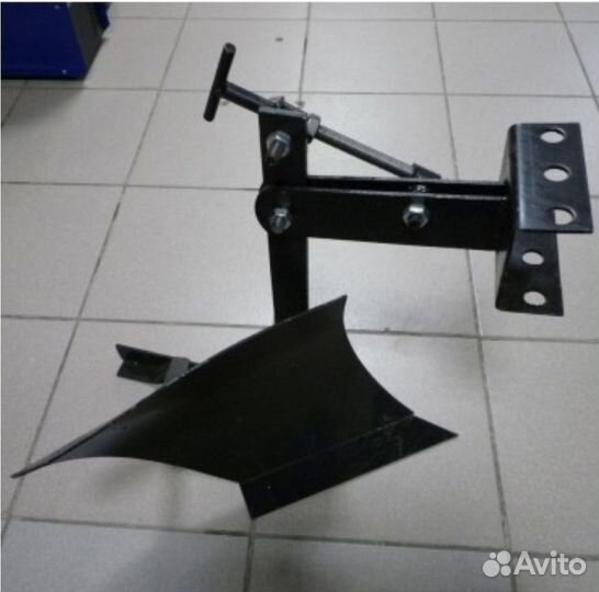 Плуг м/б Каскад со сцепкой