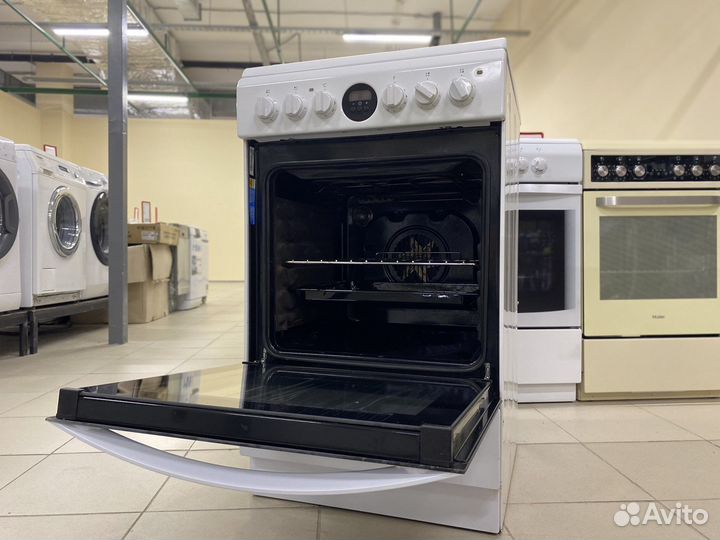 Электрическая плита Indesit/ Гарантия / Доставка