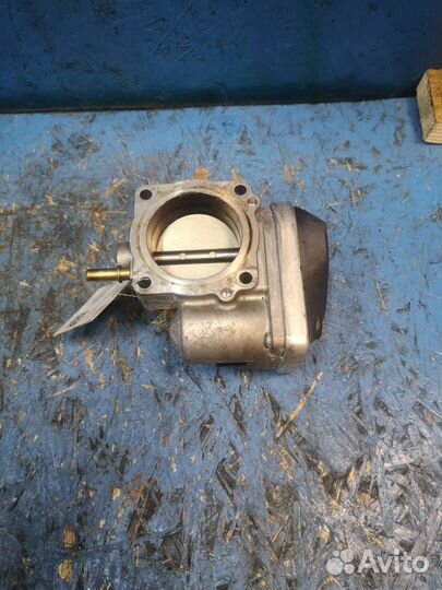 Дроссельная заслонка Renault Megane 2