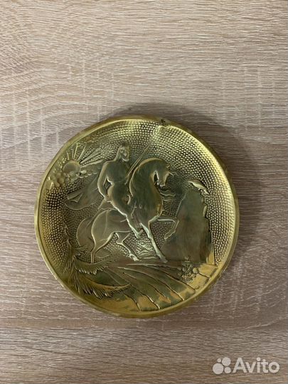 Чеканка богатырь у распутья