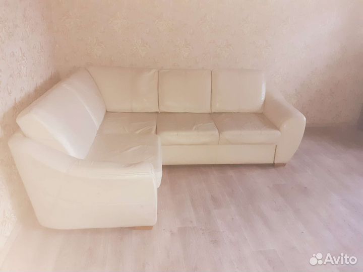 Кожаный натур. диван угловой