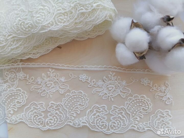 Кружево на сетке, 10 см, 4 метра