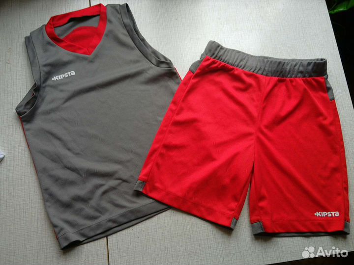 Одежда спортивная подростковая