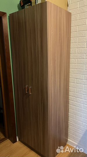 Шкаф