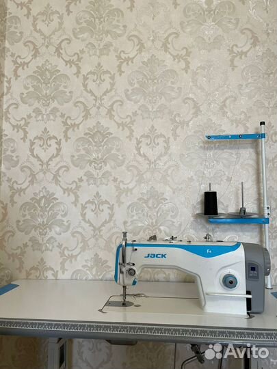 Швейная машинка jack f4