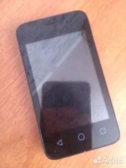 Alcatel One Touch Pixi 4007D, 512 МБ