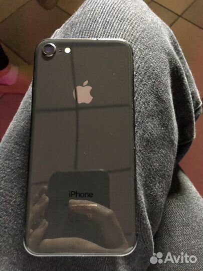 iPhone 8, 64 ГБ