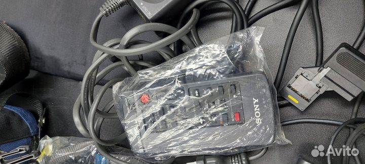 Видеокамера ccd-tr3000e